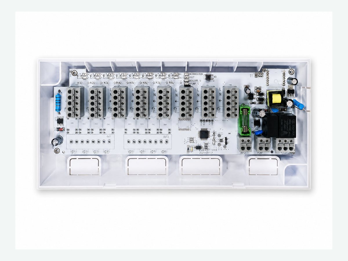 Transparent control box with eight zones